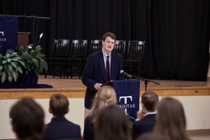how long is a thesis in high school _DSF4722
